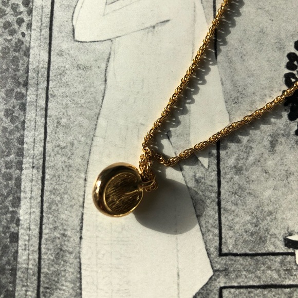 ❌SOLD❌Vintage Christian Dior Pearl necklace - Picture 4 of 6